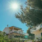 Apartment Relax - Drvenik Veli