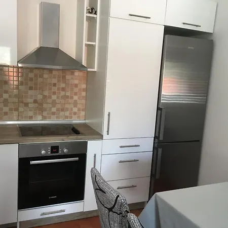 Apartman Relax - *