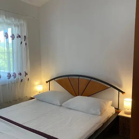 Relax - * Veliki Drvenik